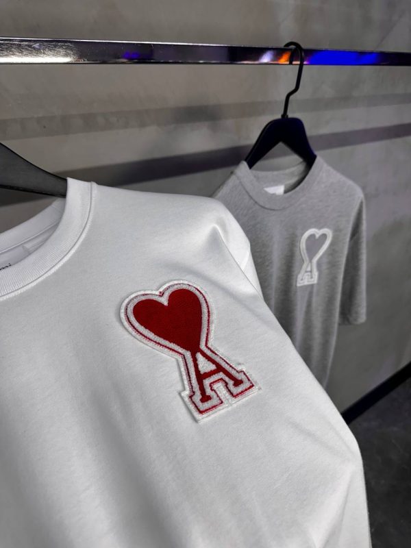 White Ami paris red logo patch embroidered cotton tee - Image 3
