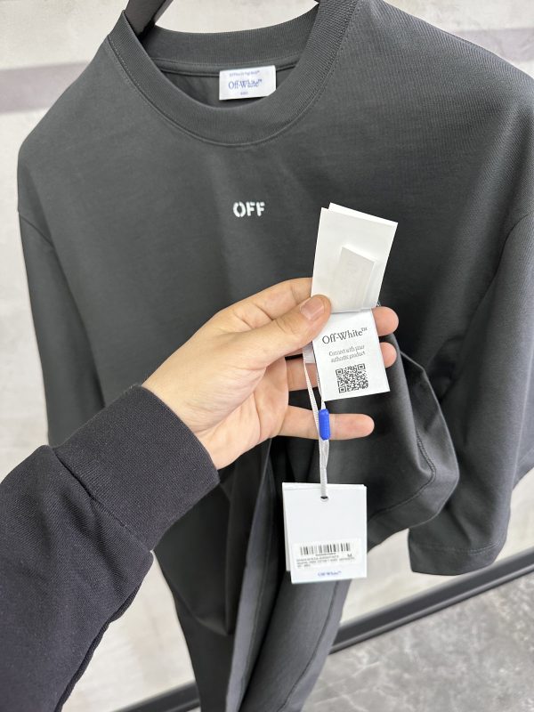 Black Off-white Stamp Mary back print cotton tee - Image 4