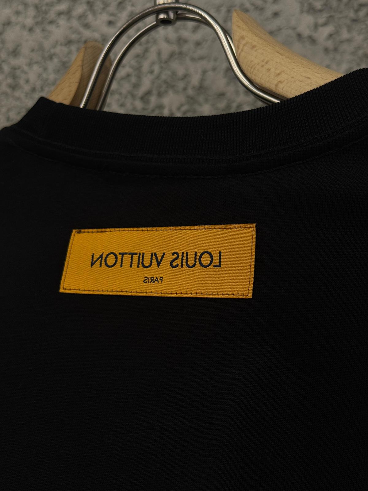 Black LV Embroidered logo cotton tee - Image 4