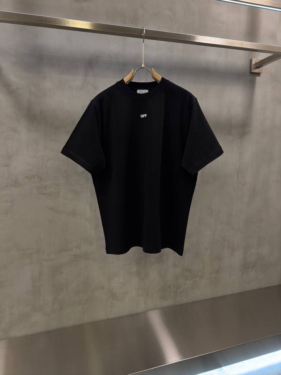 Black Off-white chain arrow skate cotton T-Shirt - Image 5