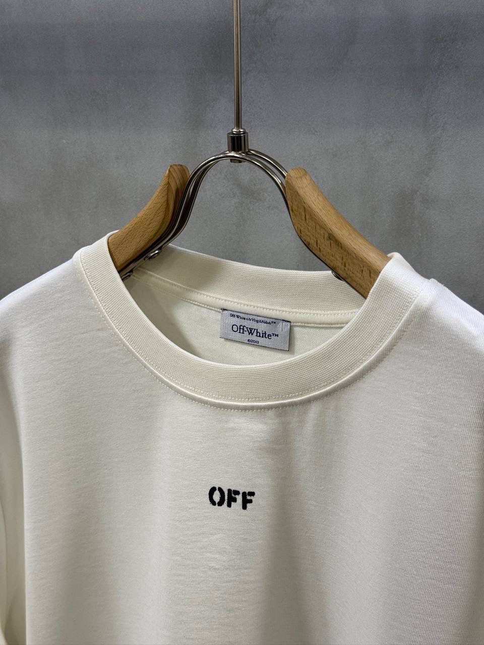 White Off-white chain arrow skate cotton T-Shirt - Image 3