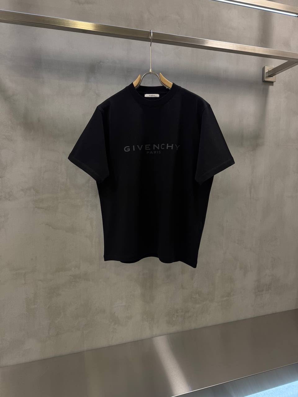 Black on Black Givenchy Paris logo-print crewneck cotton tee