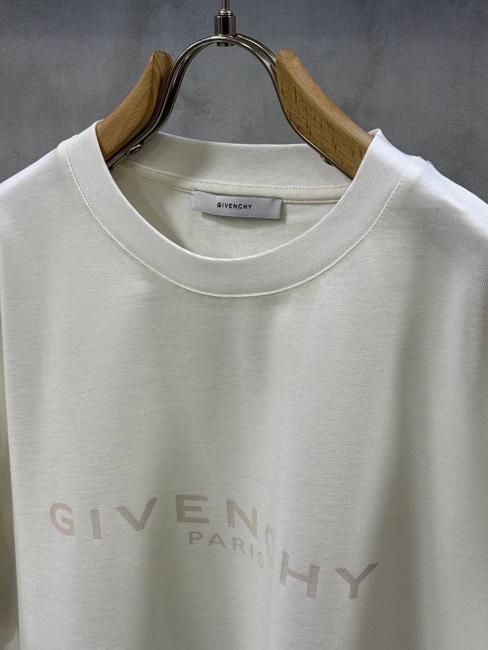 White LV Flock Print Monogram Gradient cotton tee - Image 2