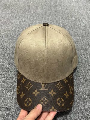 Beige Brown LV logo cap