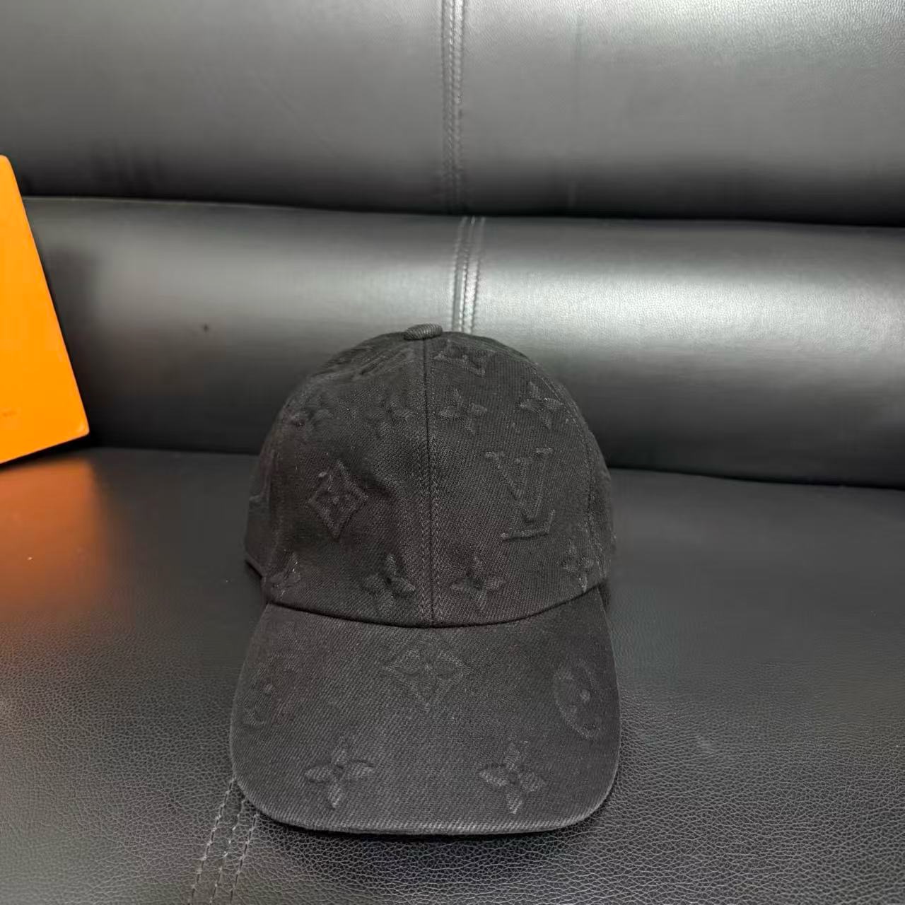 Black LV jacquard monogram pattern Essential Cap