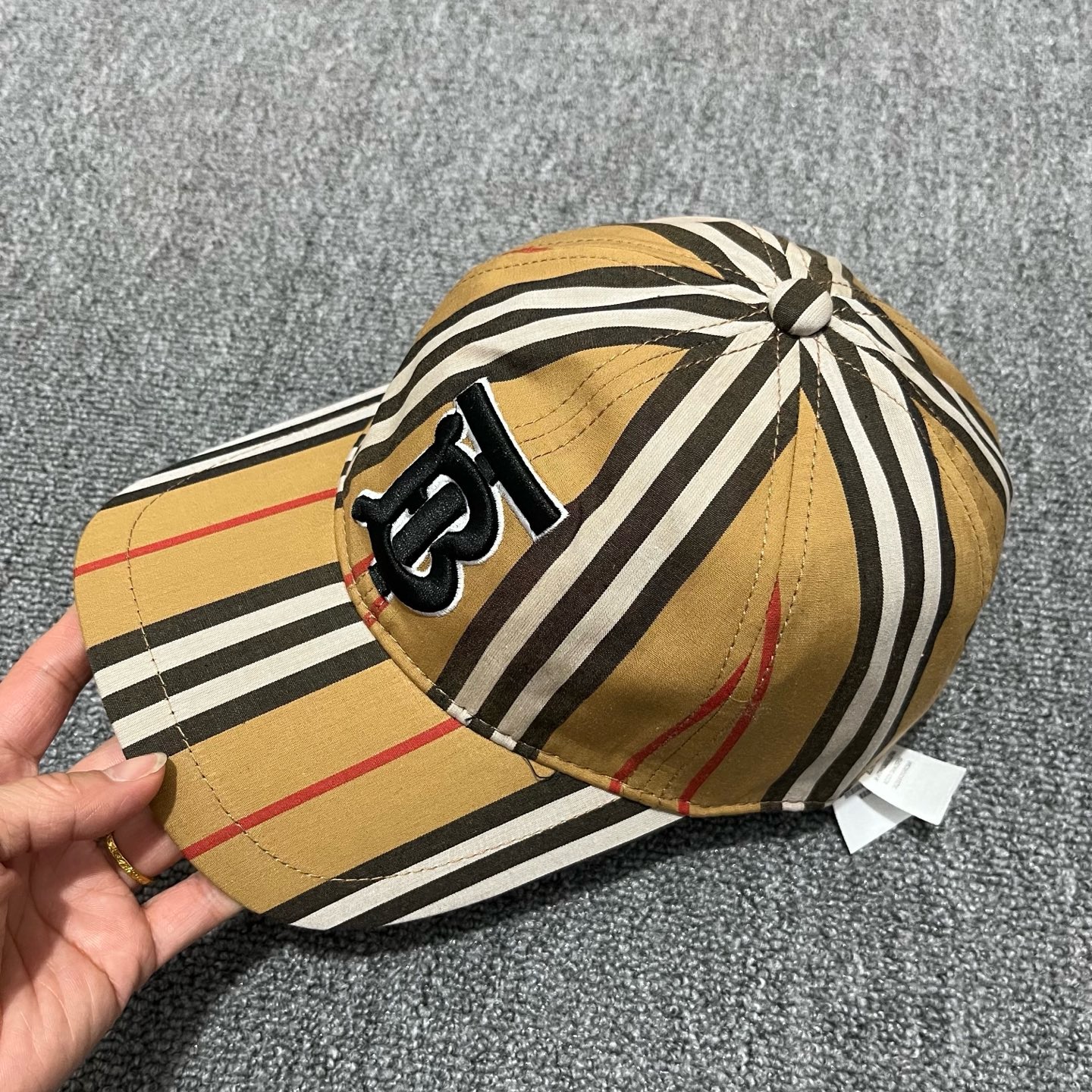 Beige Burberry monogram signature archive motif icon stripe baseball hat - Image 3