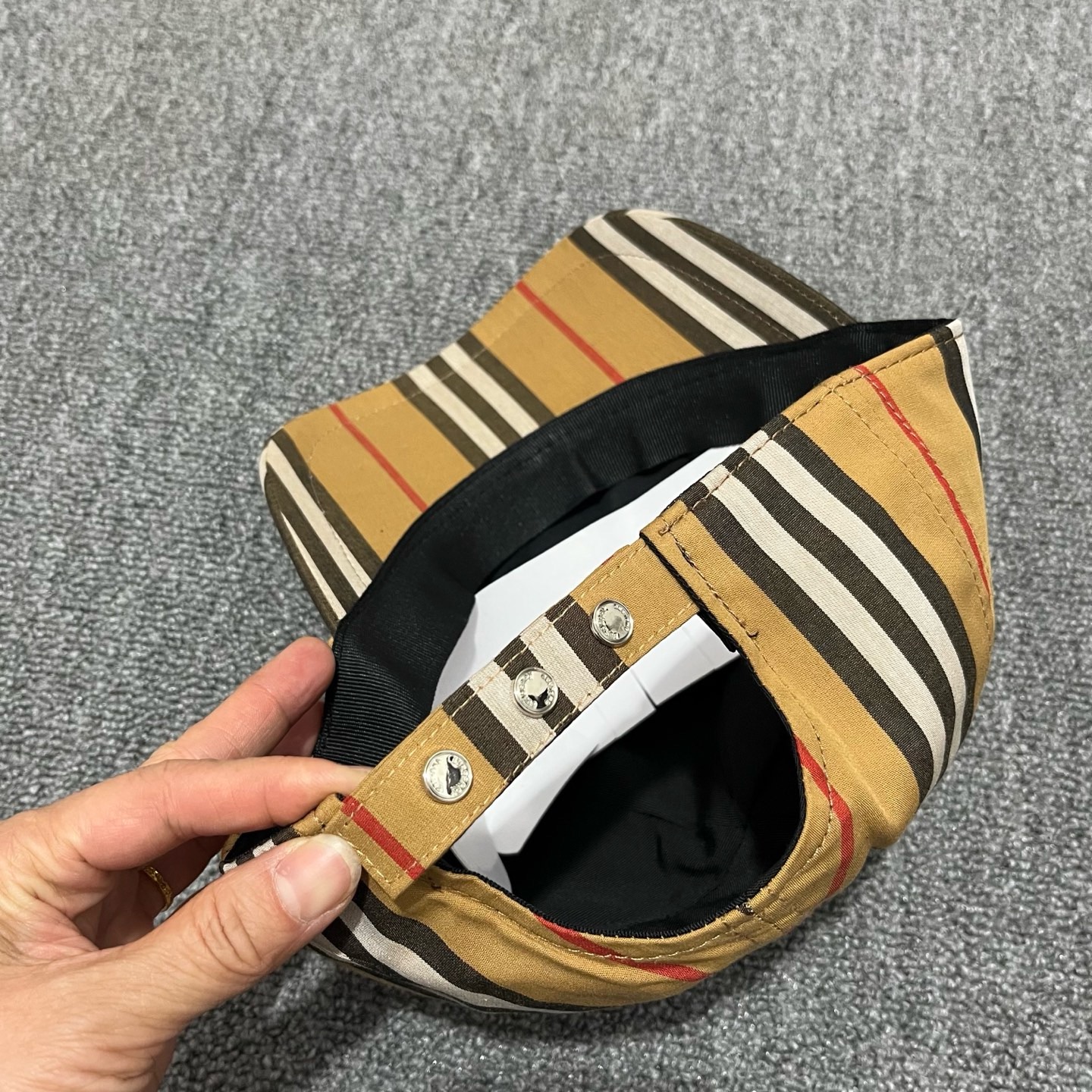 Beige Burberry monogram signature archive motif icon stripe baseball hat - Image 2