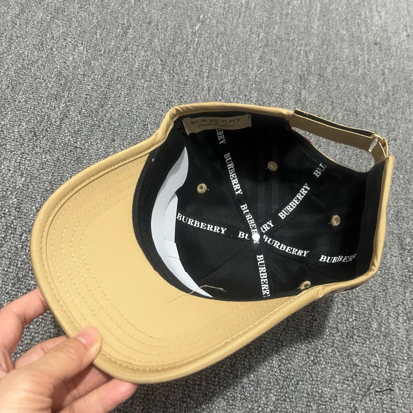 Beige Burberry vintage check cotton tonal beige TB monogram motif baseball hat - Image 2