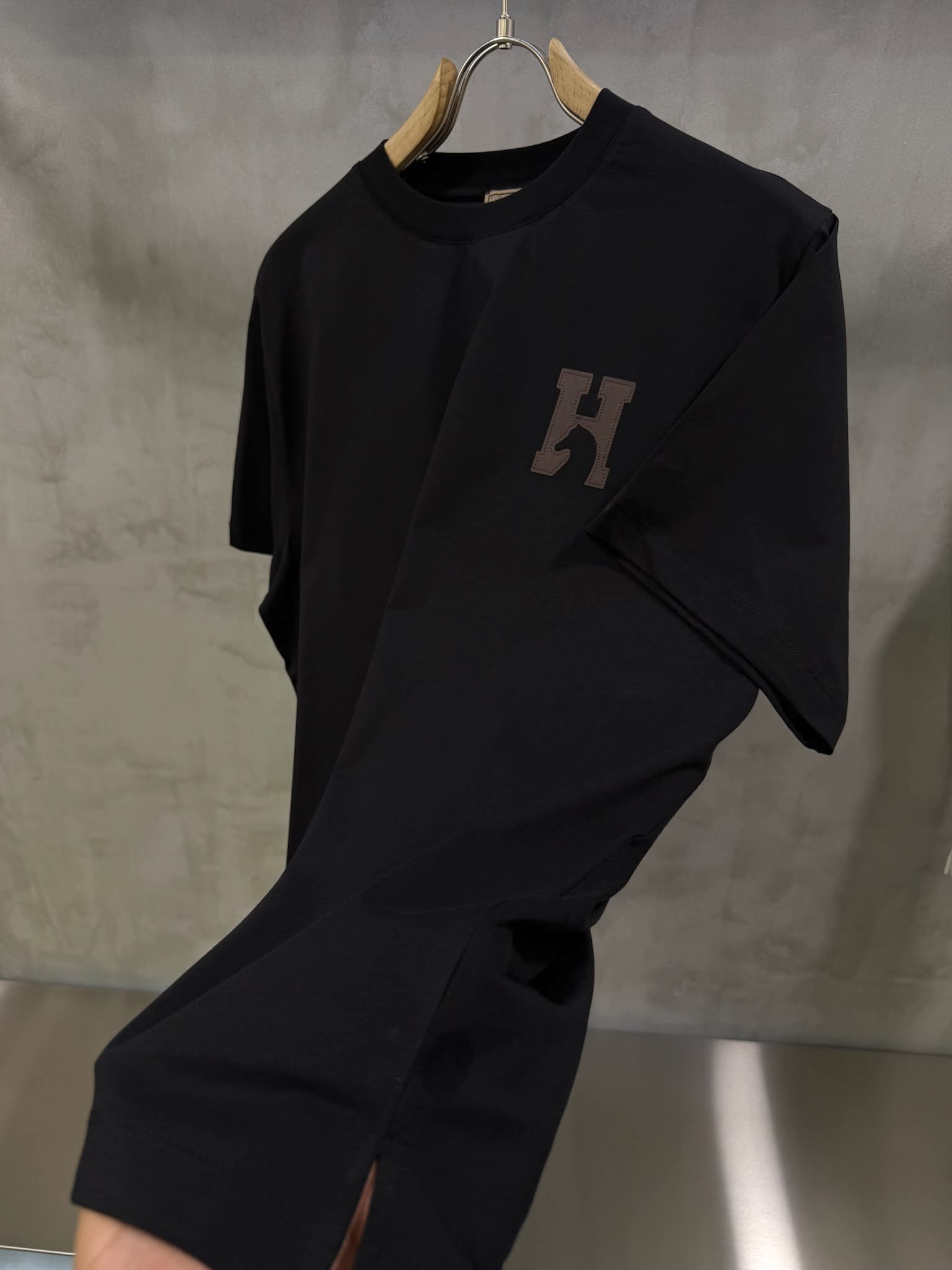 Black Hermès "H'Cheval" leather patch logo cotton t-shirt - Image 5