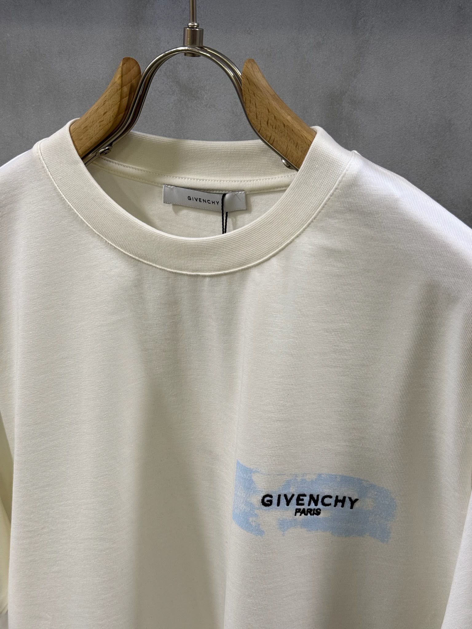 White Givenchy paint-effect logo print cotton t-shirt - Image 2