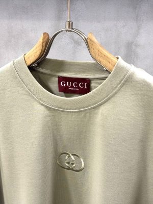 Green Gucci GG embroidered centered logo cotton tee