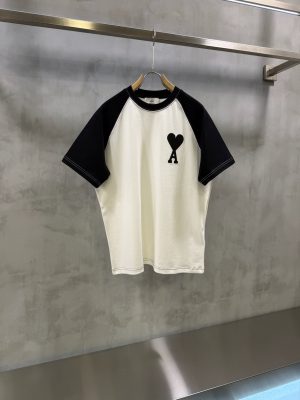 White Ami Paris Ami de Cœur heart logo patch cotton tee