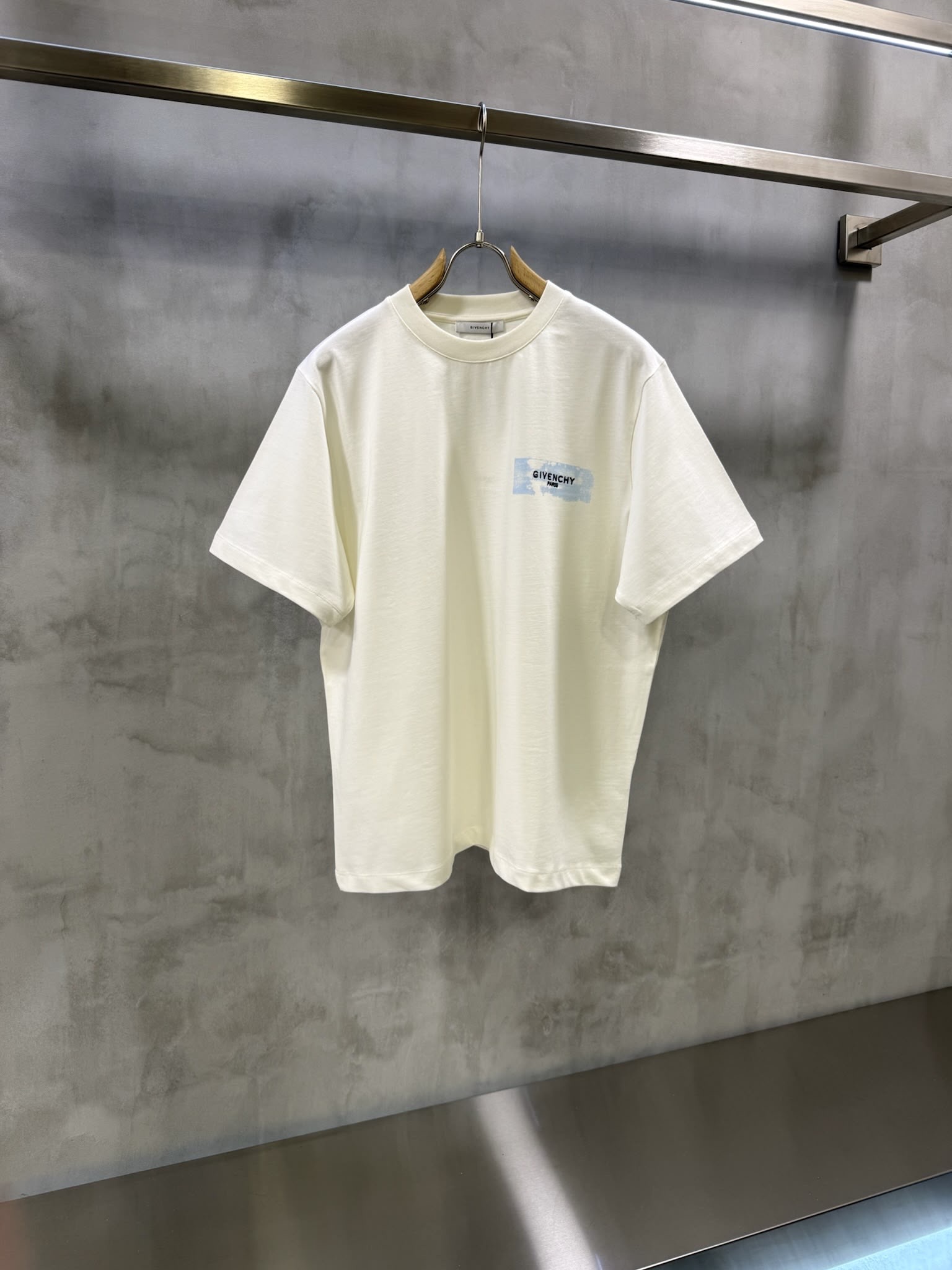 White Givenchy paint-effect logo print cotton t-shirt